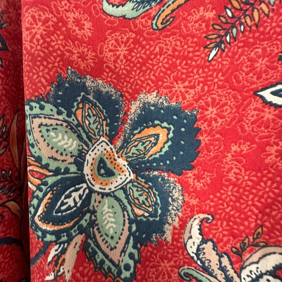 Hollister Red Floral Camisole - Picture 4 of 9